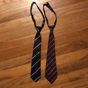DONATED Boys Clip on/Velcro Ties